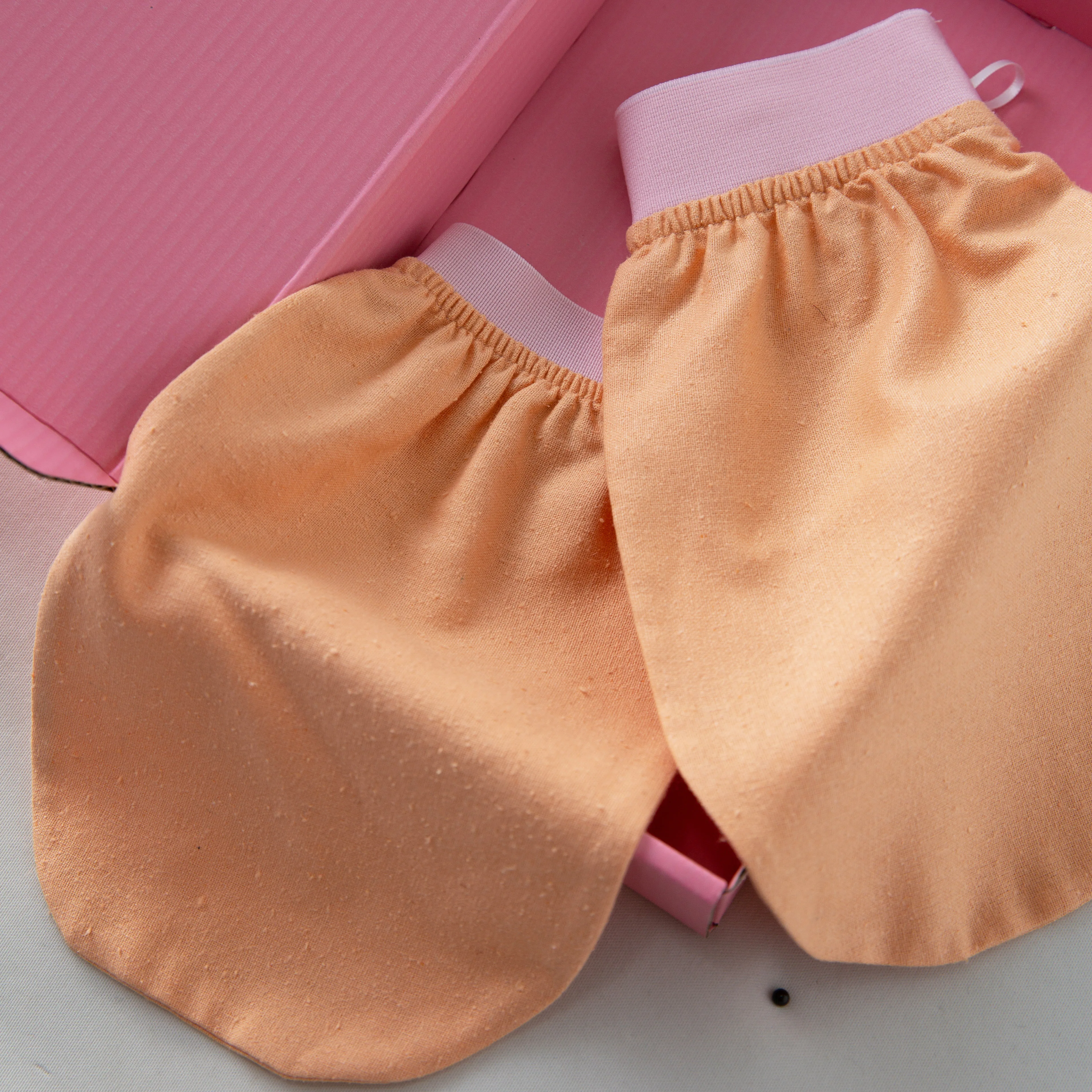 Wholesale 30MM Skin Care Peeling 100% Mulberry Silk Gloves Turkish Silk Exfoliating Glove