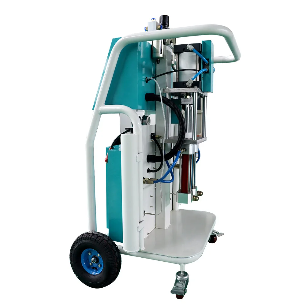 High pressure polyurethane and polyurea spray foam machine