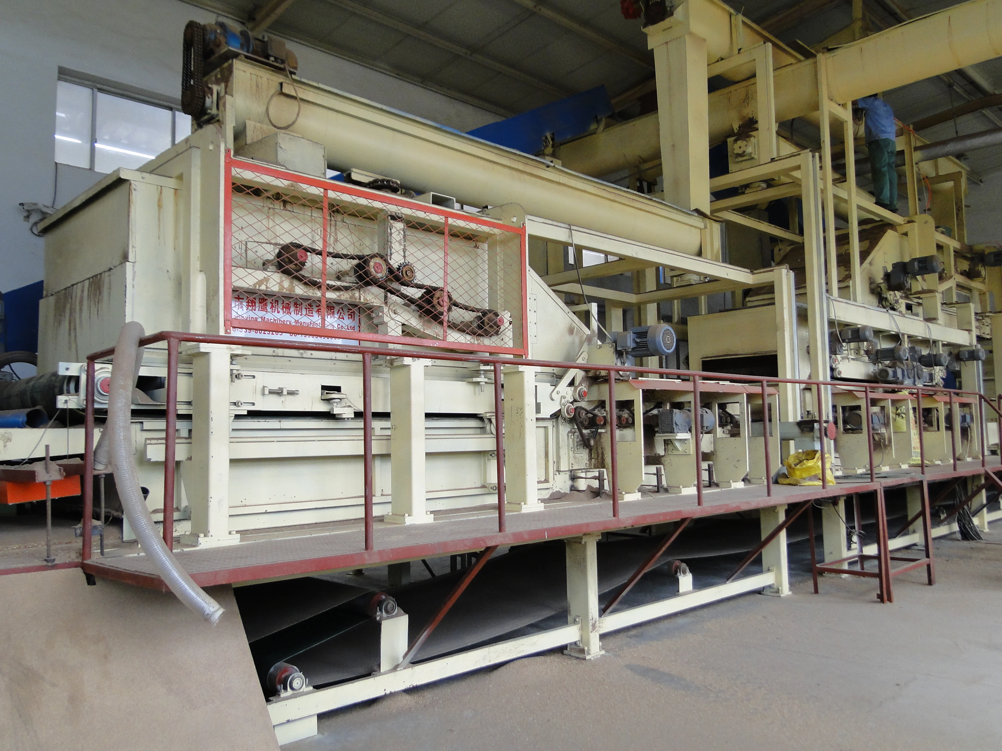 Particle Board Making Machine