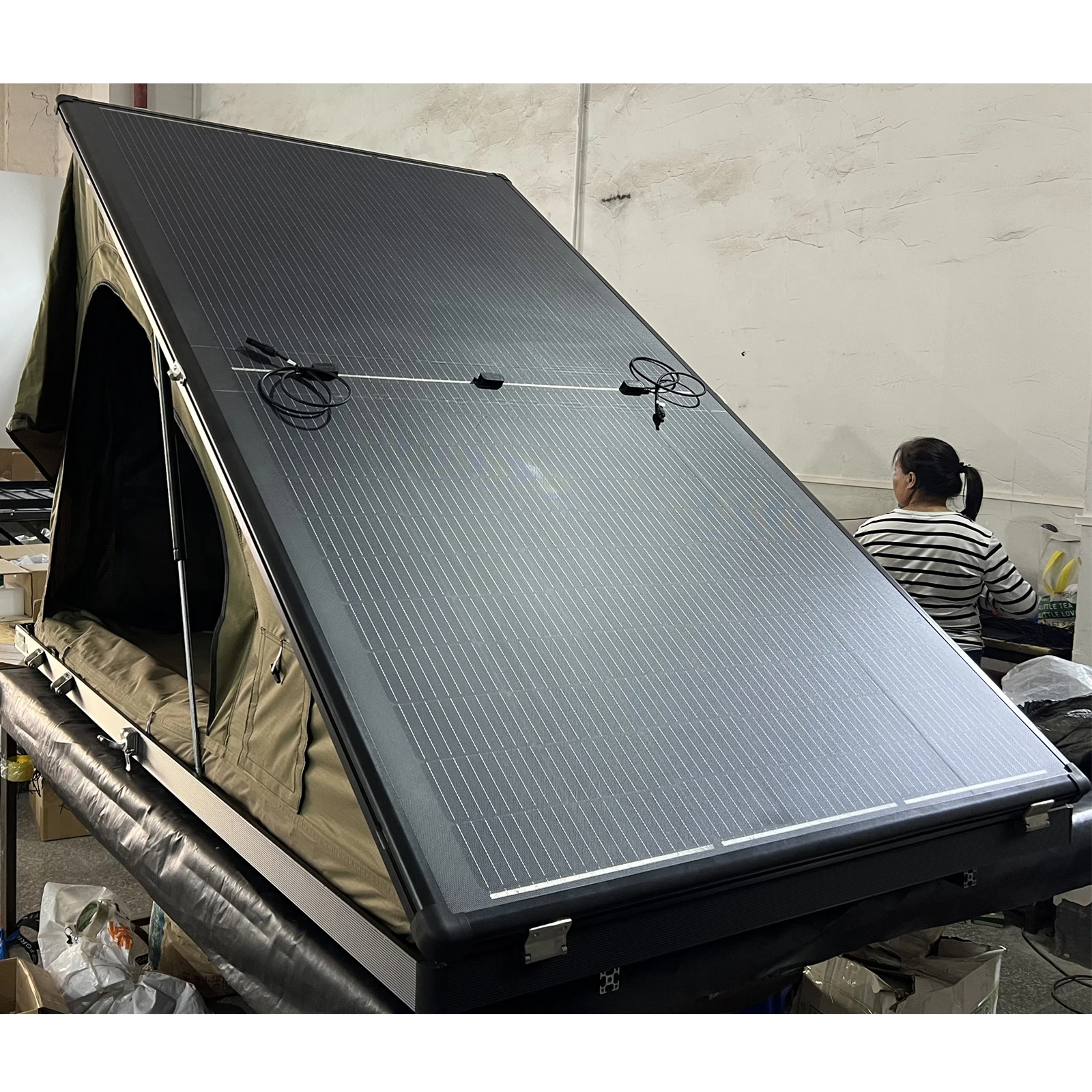 2024 Carbon Fiber Solar Panel  Roof Top Tent Hard Shell Car Rooftop Tents