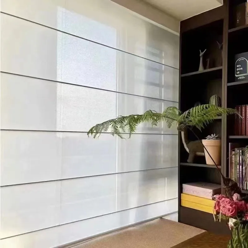 Interior New Design Fabric Curtain Sunscreen and Blackout Roman Shade Blind with Manual or Motorized System