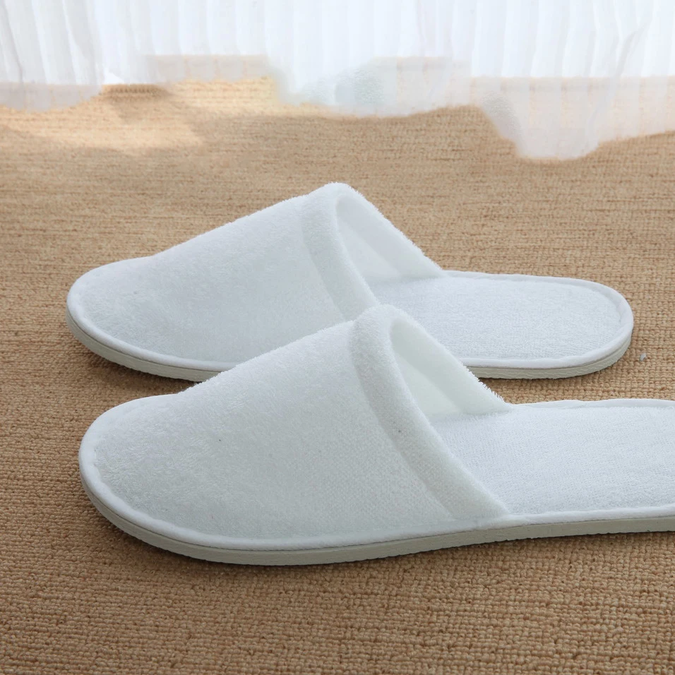 Hot selling OEM hotel customer logo open and closed toe disposable brushed terry cloth slippers