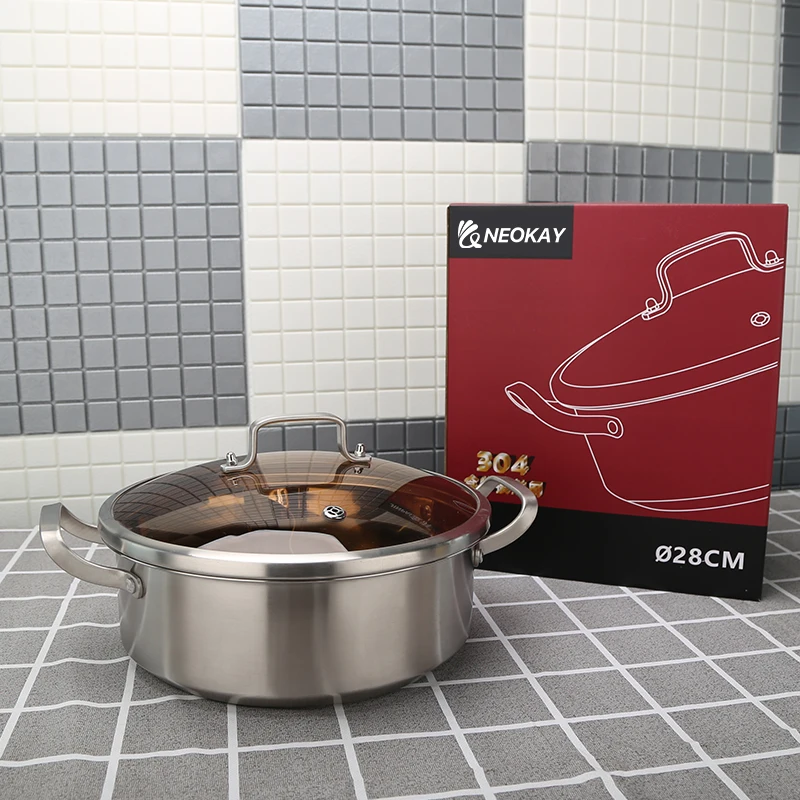 Factory Wholesale Commercial 6.5Qt Big Non Stick Stock Bottom Pot Hot Pot Soup wok with Brown Glass Lid