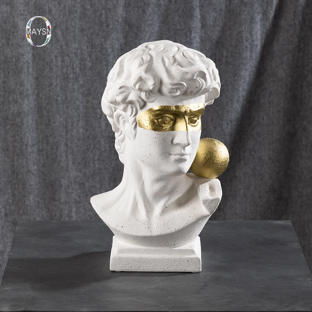 OMAYSN Wholesale Sculpture Art High-end Handicraft Showroom Luxury White Ceramic Ornament for home decor modern