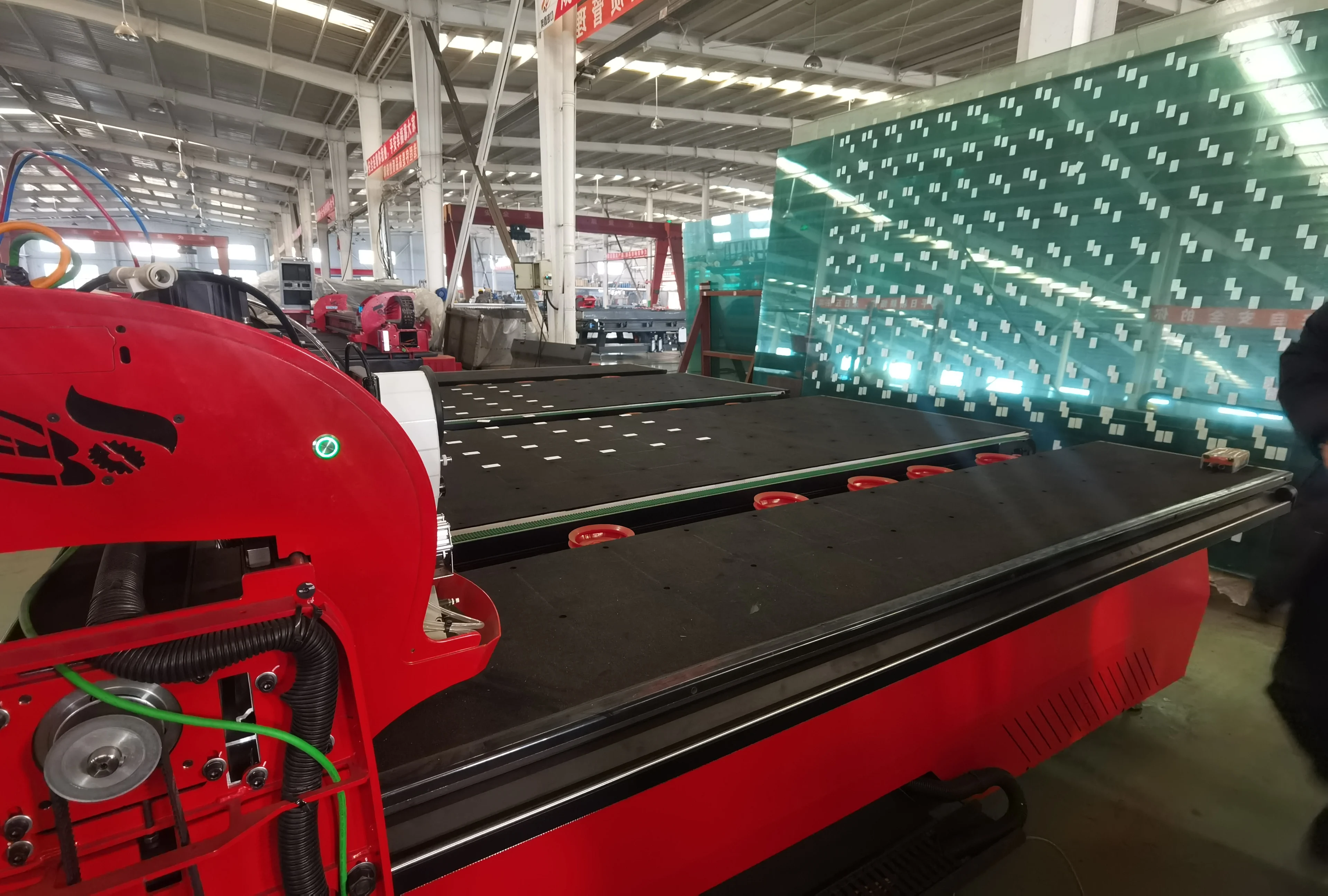 Safety High Efficiency Cnc Glass Cutting Table For Flat Glass Cutting Machine