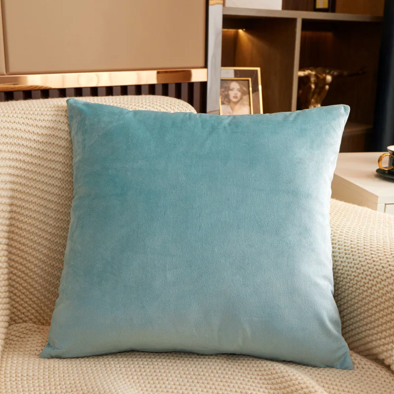 Trendy Wholesale Nordic Style Modern Velvet Throw Pillow Covers Custom Solid Color Square Cushion Covers Sofa Pillow Covers