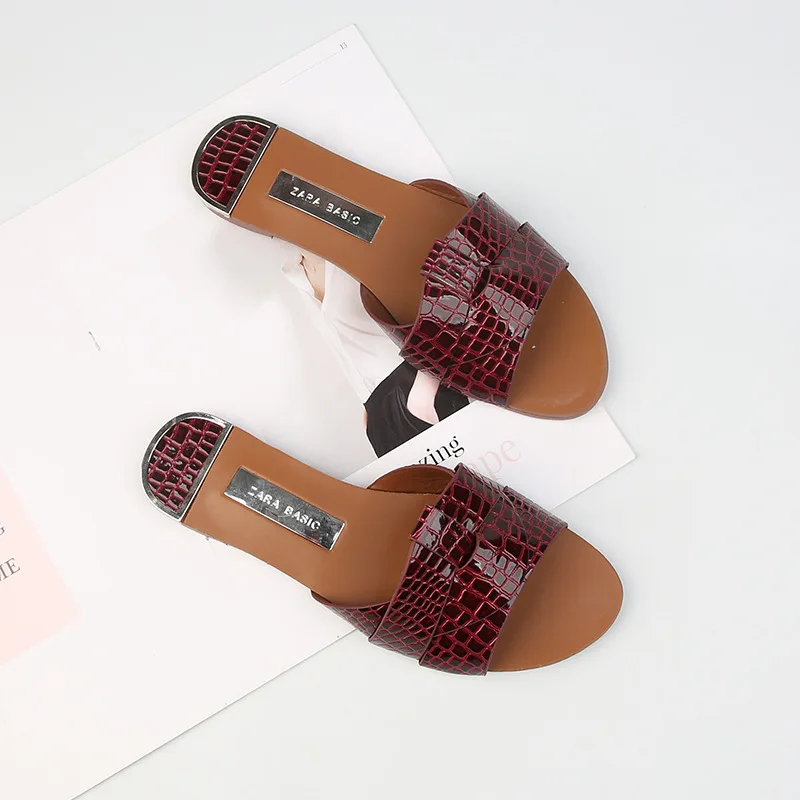 Шлепанцы с плоской подошвой в европейском и американском стиле и с открытым носком, повседневные женские летние шлепанцы, однотонные текстурные сандалии