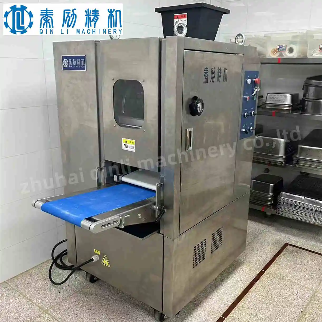 3 drops dough divider Bakery Equipment bread ball cutter machine automatic dough divider rounder