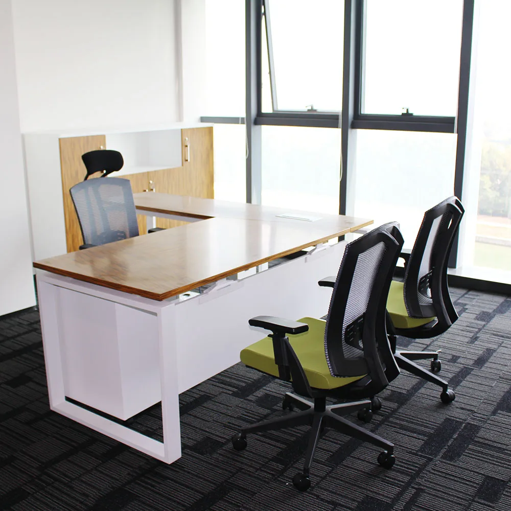 good price China OEM solid wooden finished ceo/boss/manager office table director desk  certificate furniture