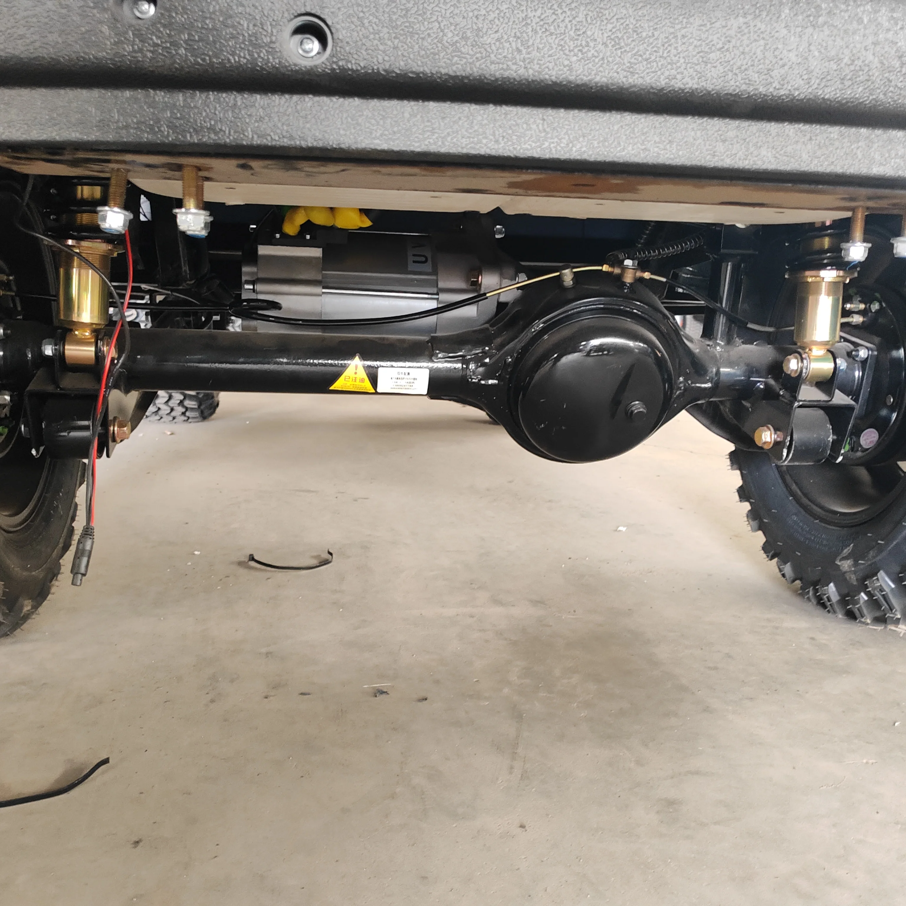 Недорогая Роскошная 4 6-Местная низкоскоростная машина с приводом электрическая уличная легальная тележка для гольфа на продажу