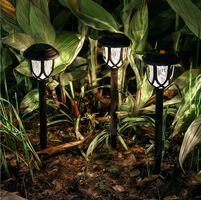 Amazon Warm Color Outdoor LED Square Mini Garden Solar Lawn Light