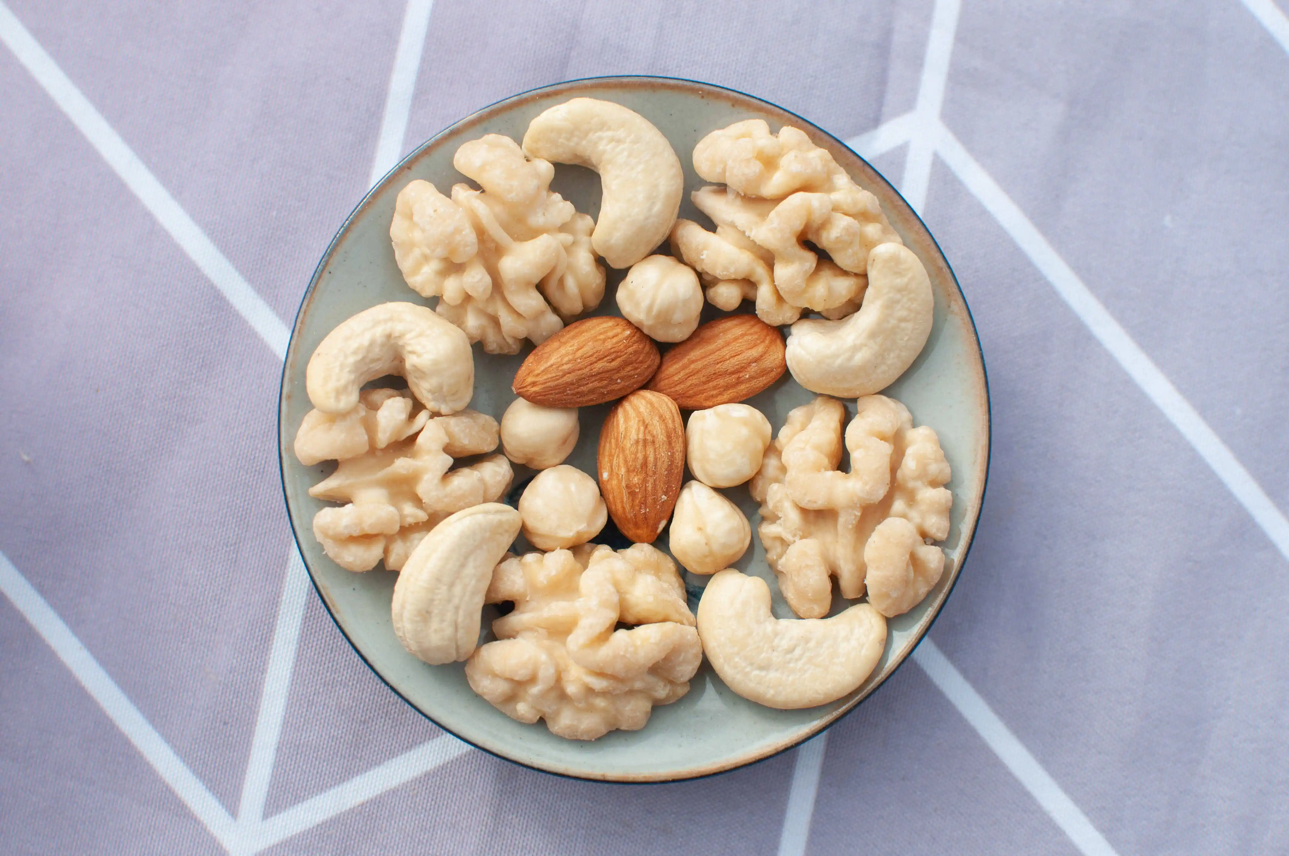 Nutty Snacks for Adult Healthy Snacks Natural Hard Mixed Nuts with quality warranty