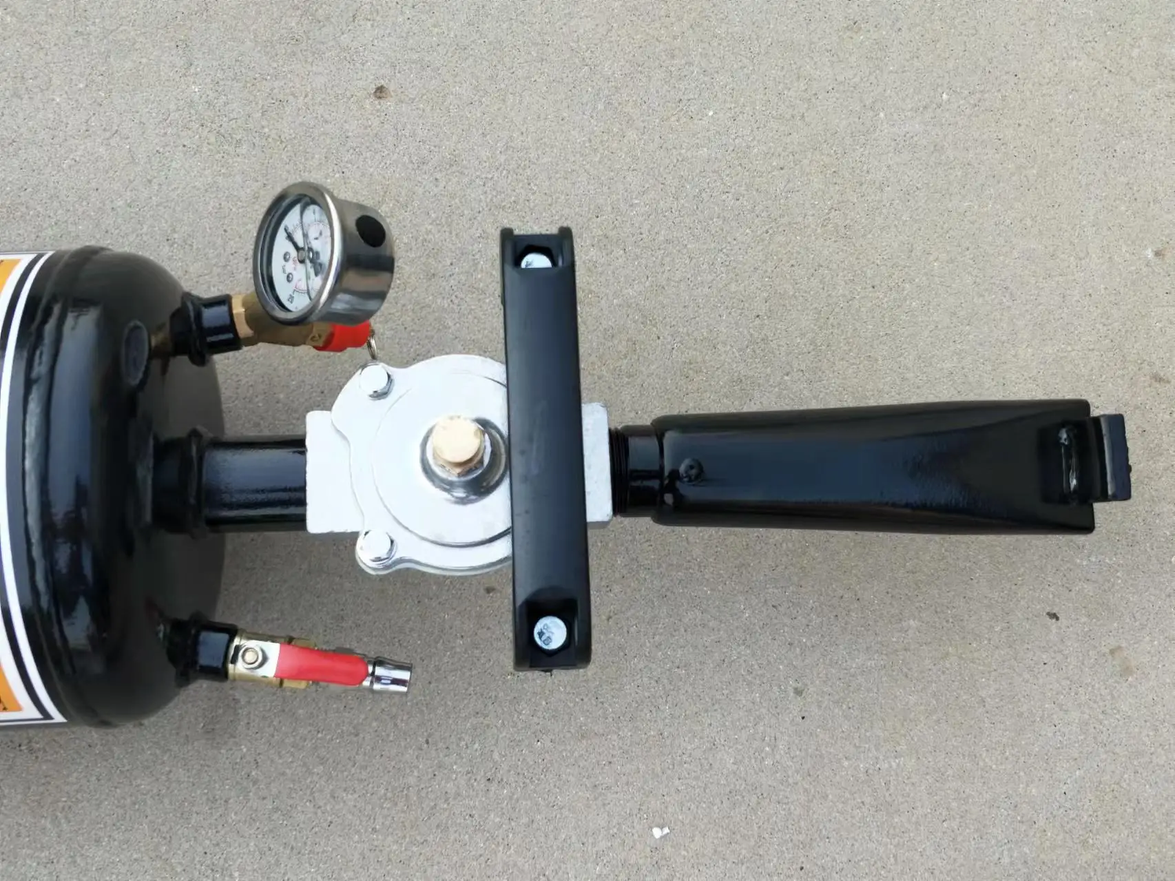 9L tire bead seater blaster