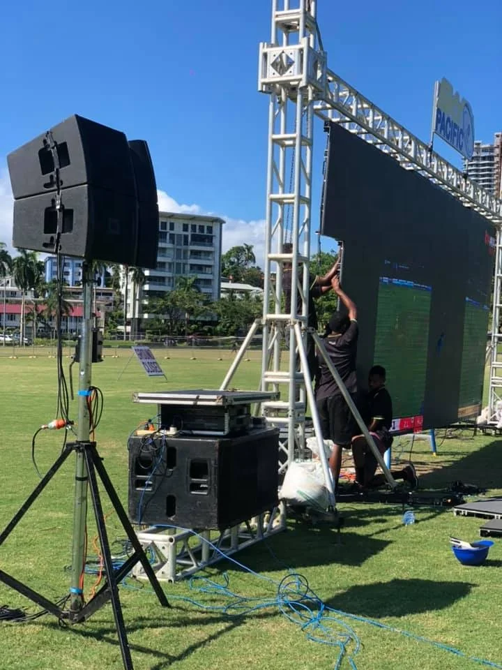 Aluminum  performance show  lift tower exhibition truss system for lighting