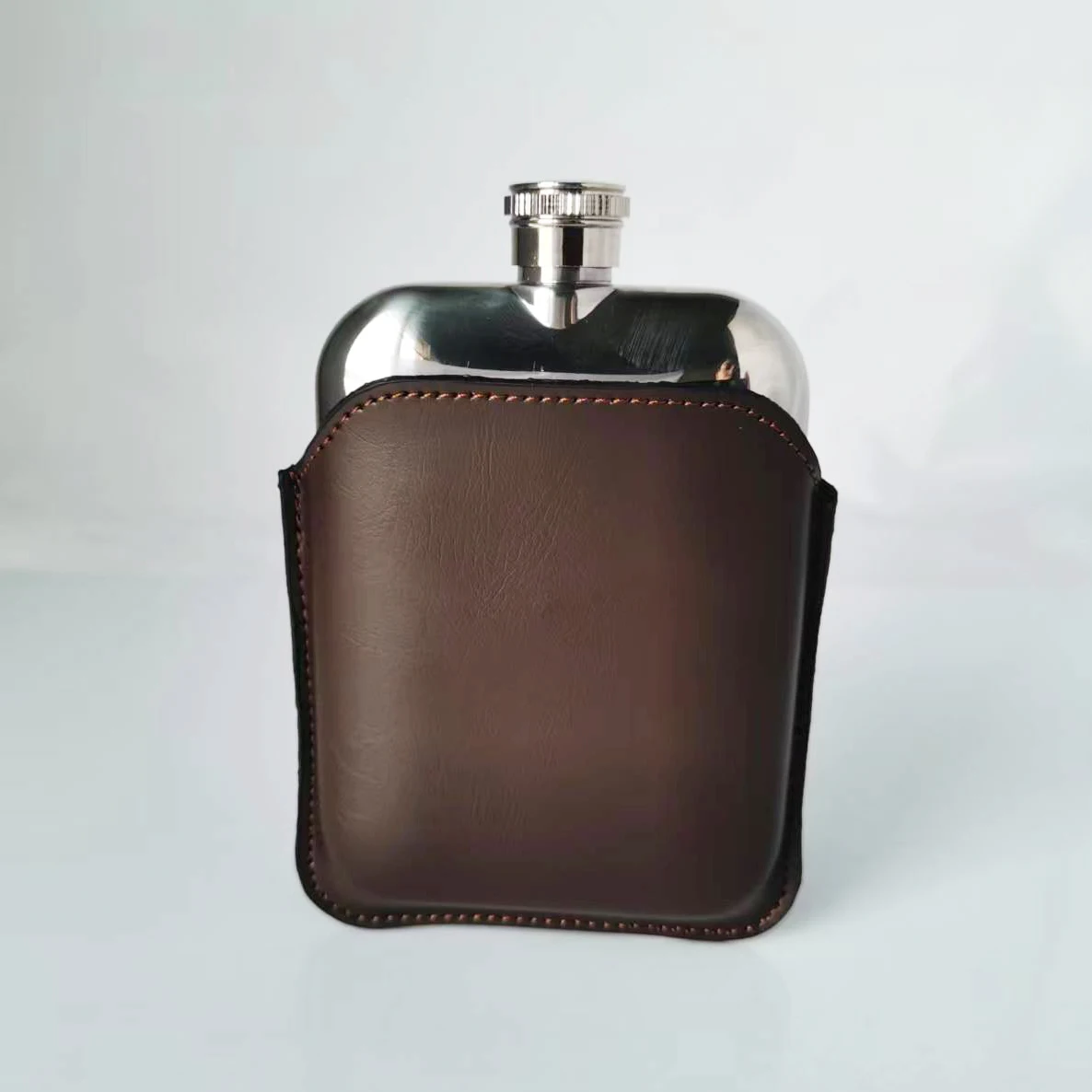 Wholesale 6oz Pewter Hip Flask With alcohol Brown Black Color Leather Pouch vodka whisky bottle hip flask leather bag