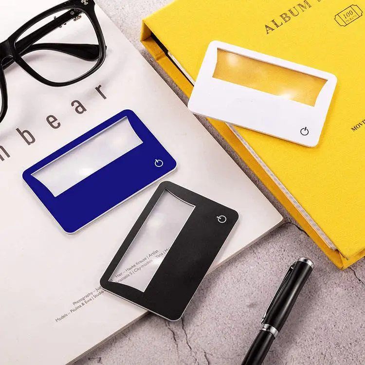 Customized 3x Card Size PVC Magnifier Fresnel Business card Magnifying Glass with Led Light