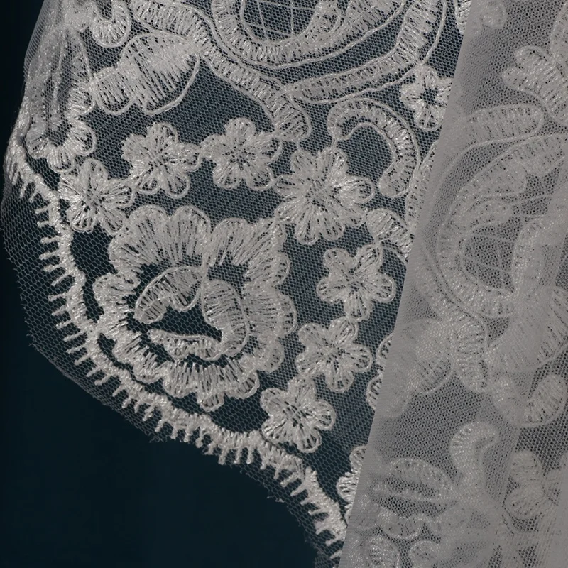 
Luxury Long High Quality Two-Layer Wedding Accessories Bridal Wedding Veil With Comb 