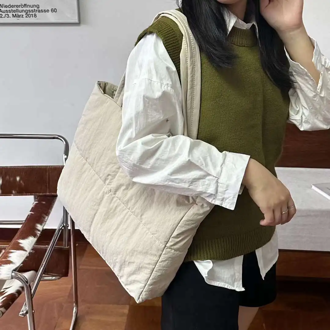 new collection Large capacity fashion simple soft plaid shoulder bag handbag gift work puffer tote bags for women wholesale