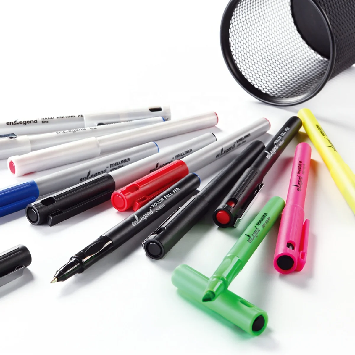 Customizable Handy-Sized Permanent Marker: Slim Barrel, Bright Multicolor for Office and School Use