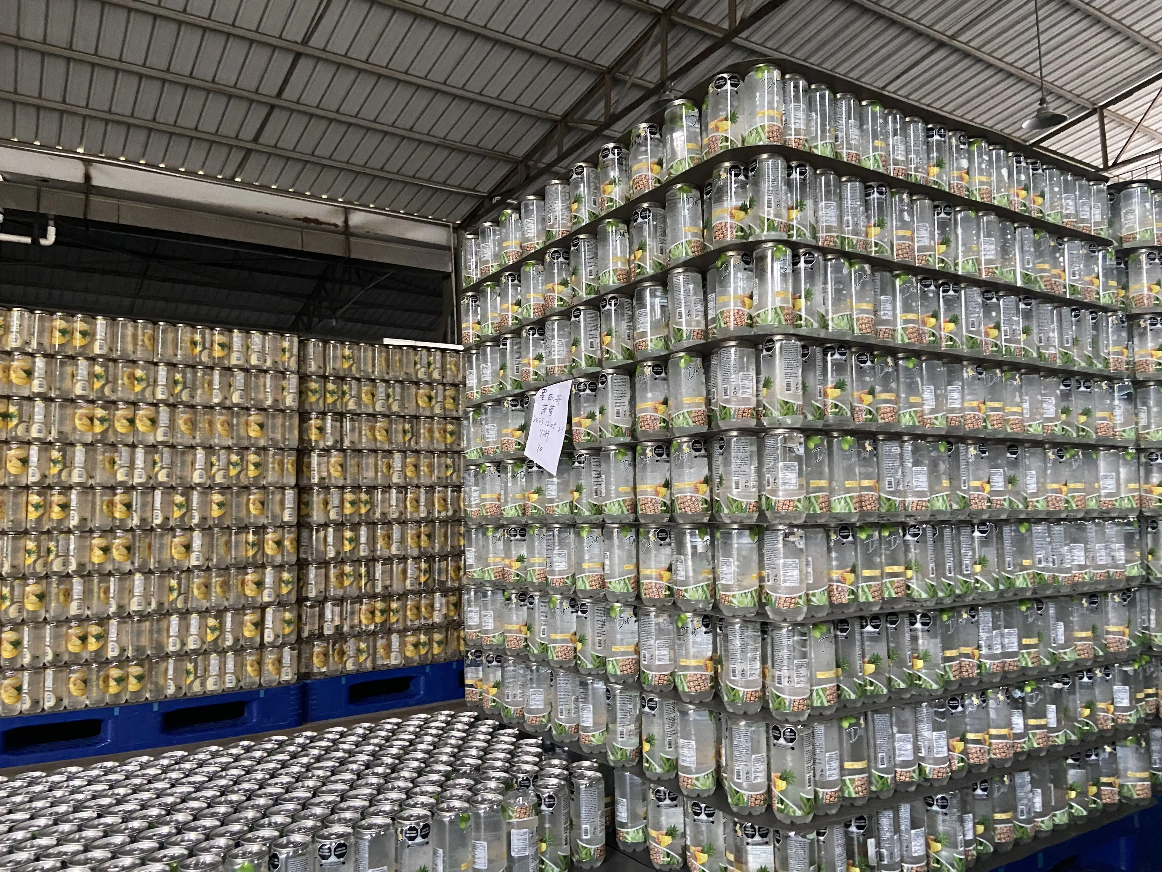 OEM Factory Price Sparkling Water Drink, 350 Ml Kinds of Flavors Drinks