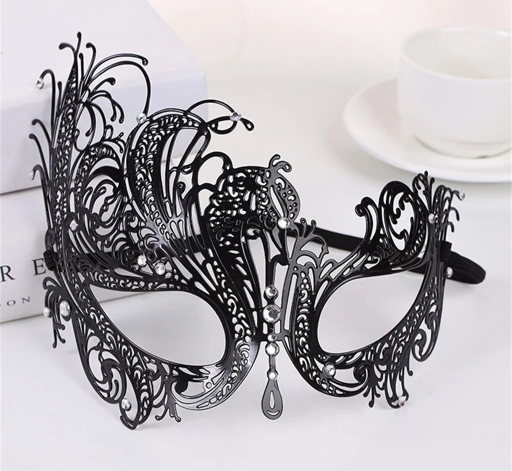 Black Metal Half Face Eye Funny Party Mask for Prom Party Carnival Holiday Masquerade Venetian Costume Cosplay Halloween Mask