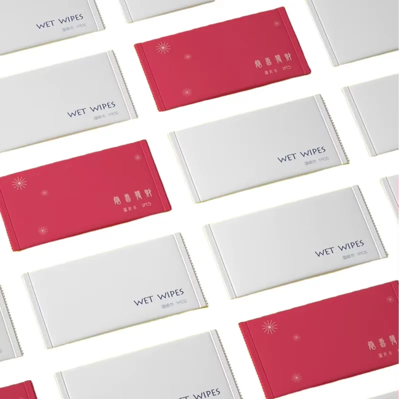 Customized Small Mini Individual Wrapped Face Hand Wet Wipes For Restaurant Hotel Shop