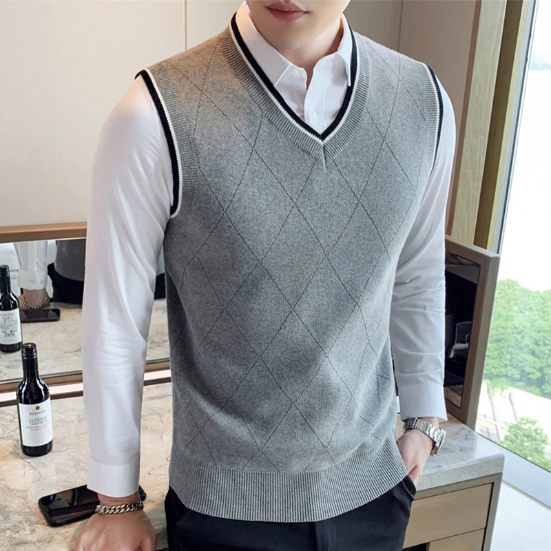 Low Moq Custom Autumn Winter V Neck Sleeveless Thick Warm Soft Cotton Pullover Man Fashion Sweaters From Manufacturer