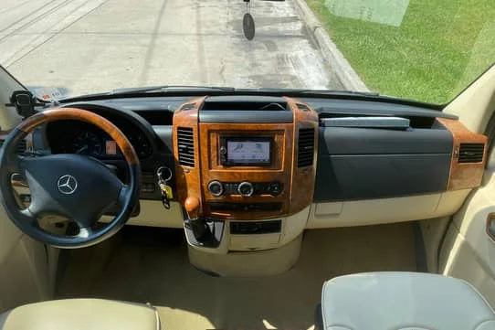PERFECT SALES FOR 2018 Mer-cedes-Benz Sprinter 3500 Airstream Interstate 3.0-Liter Turbodiesel V6 RV Conversion LHD RHD