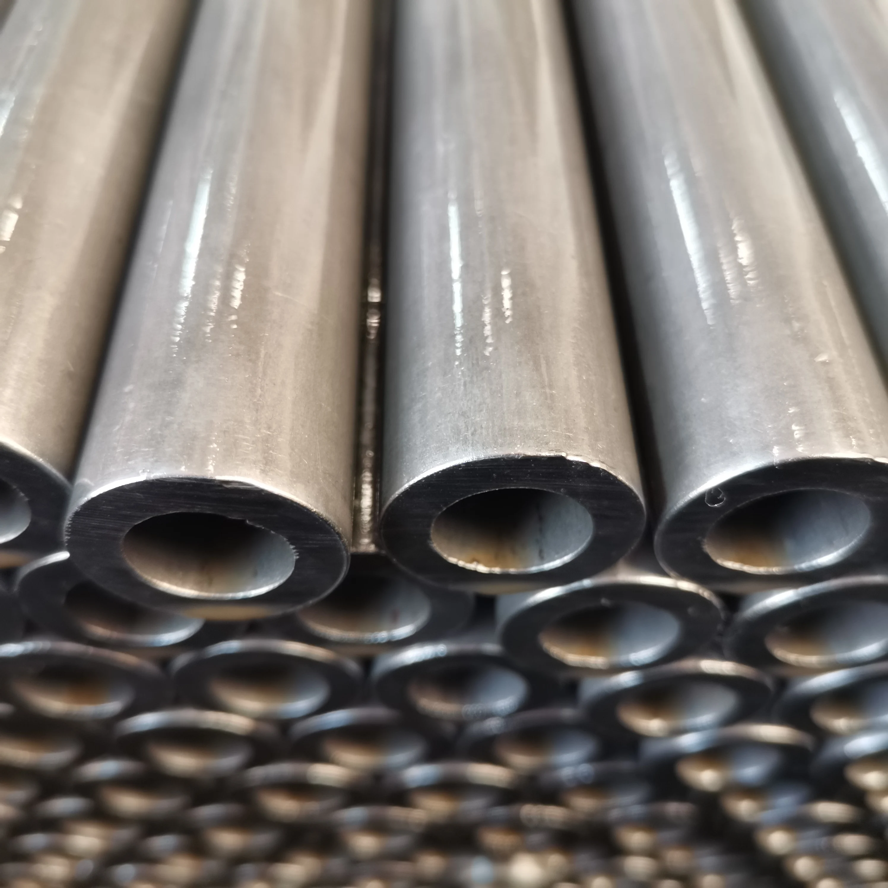 26MnB6 34MnB5 Cold Drawn Precision Welded Steel Tube DOM Tube Stabilizer Automotive Pipe