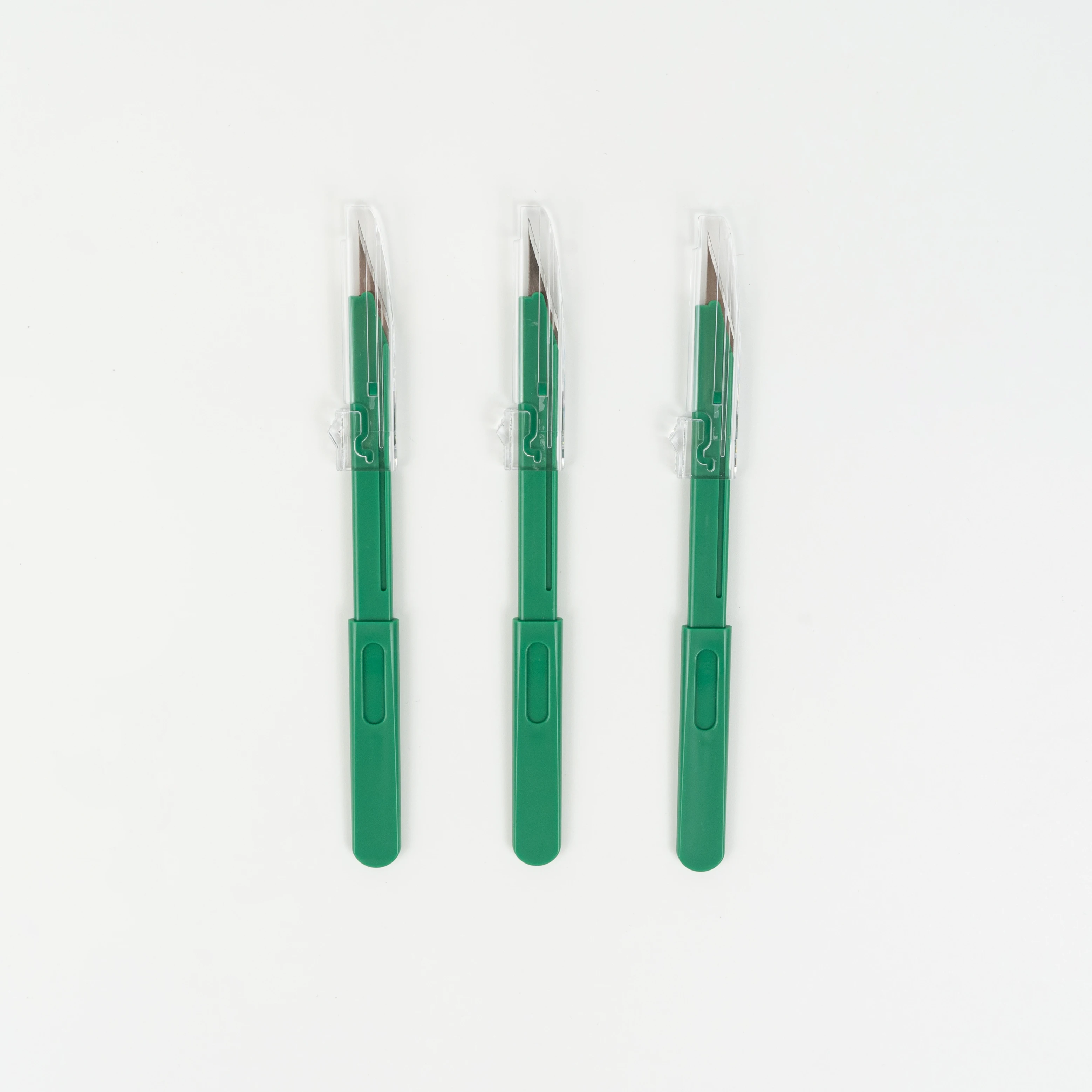 Disposable surgical scalpel for animal use carbon steel