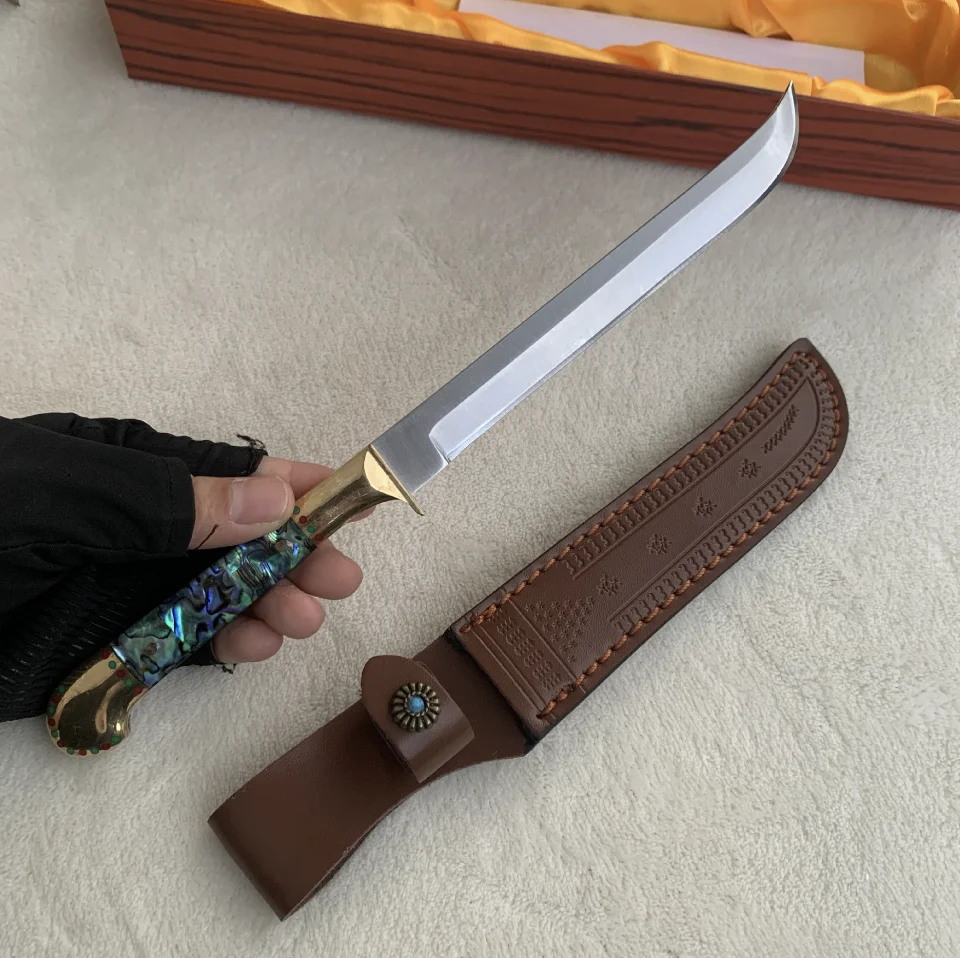 Handmade Forged Damascus Steel Hunting Fixed Blade Knife With Horn Handle And Vintage Leather Sheath For Camping