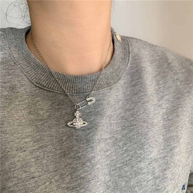 West after NANA pin Saturn chain necklace personality fashion simple trend European and American design sweater chain