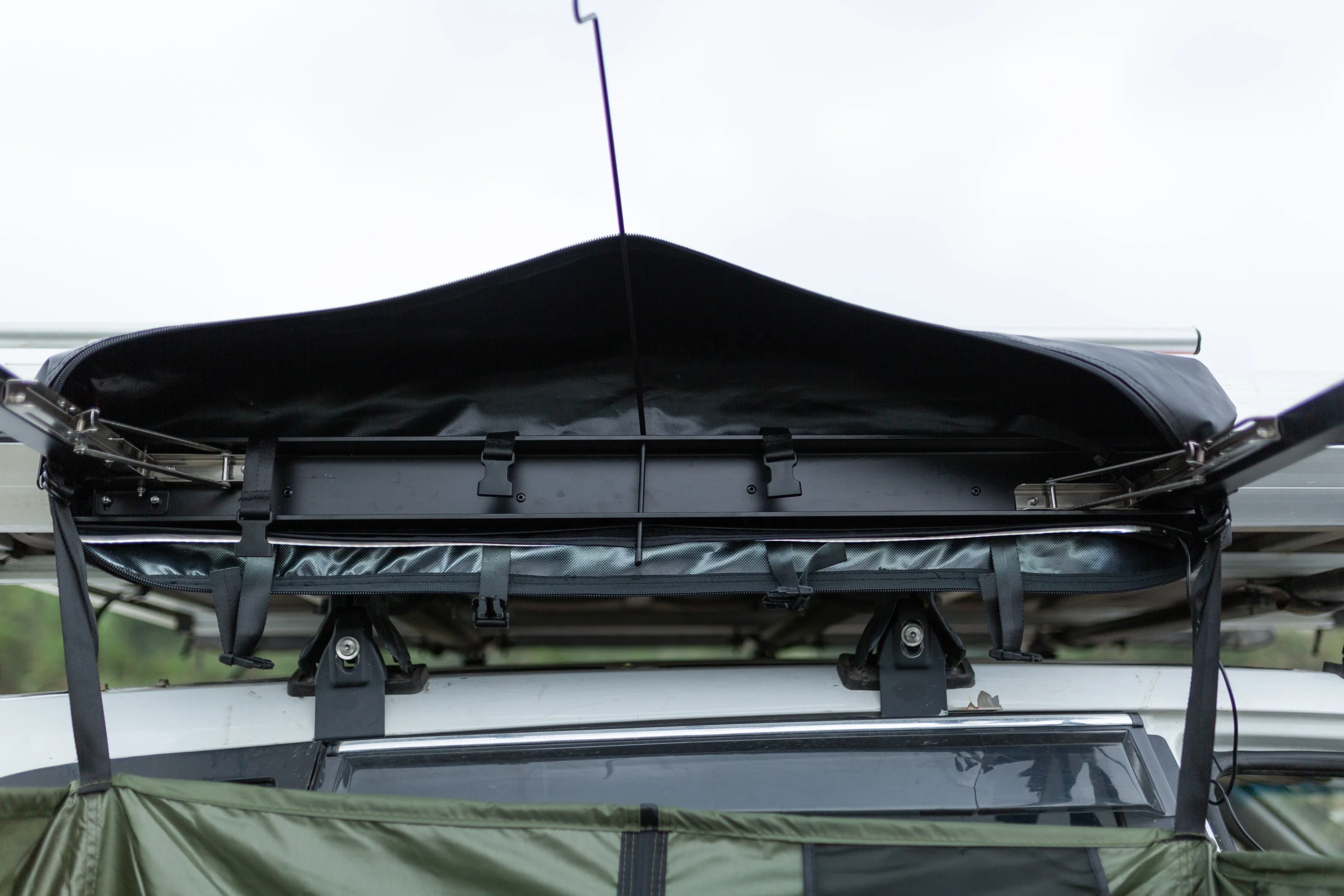 TYTXRV-OEM Aluminum alloy Detachable With LED light Portable Waterproof and windproof Outdoor Caravan Camping Bathing tent