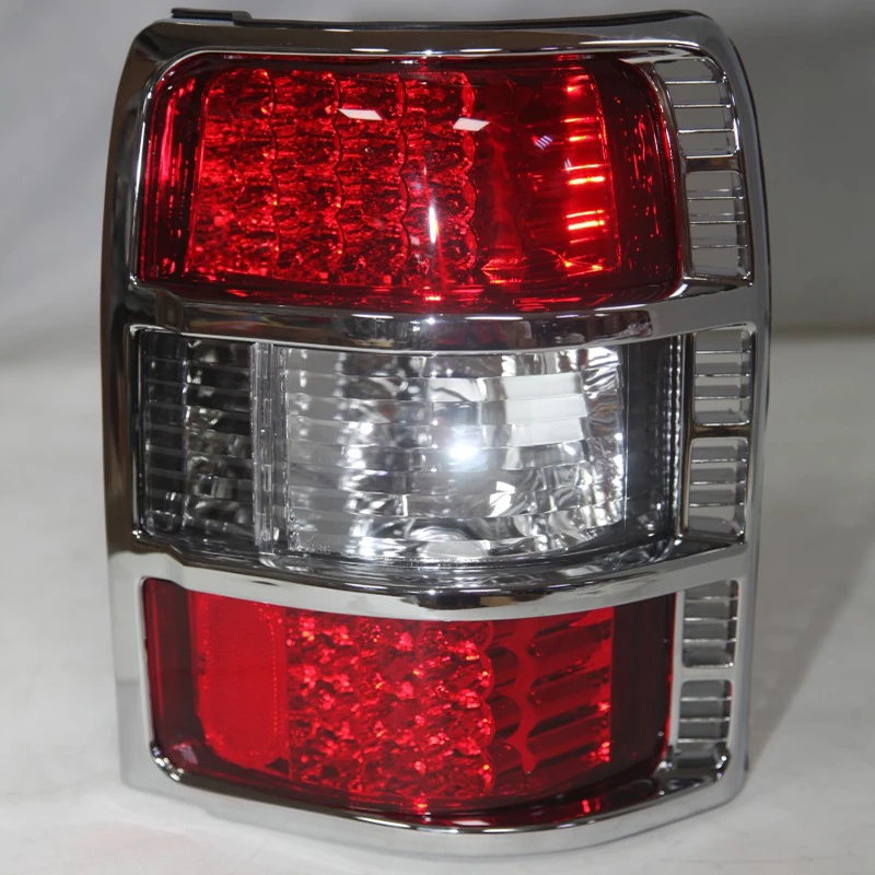 2 Pieces For MITSUBISHI Pajero V31 V32 LED Tail Lamps 1991-1999 Year Red White Color Back Rear Lamp