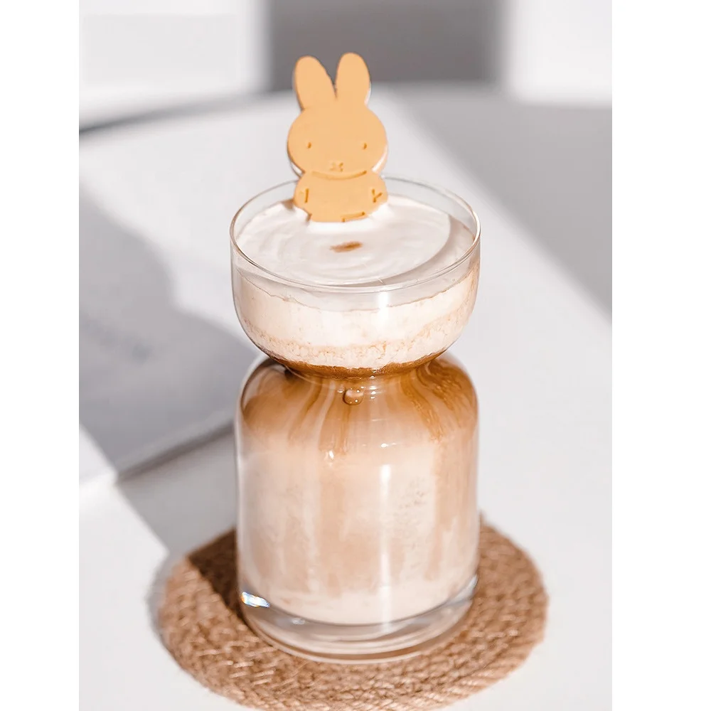Niche high-value water cup creative hourglass design high boron glass coffee cup