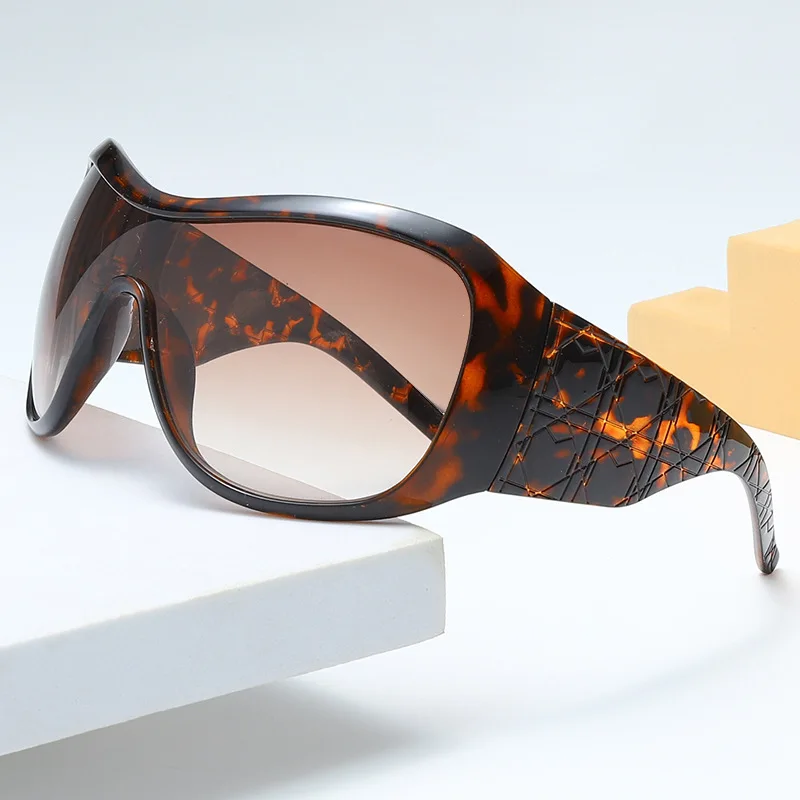 Trendy Unisex Oversized Sunglasses Blue Frame UV400 Lenses Funky Wrap Design Big Tinted Apres Ski Shield Cool Shades Men Women