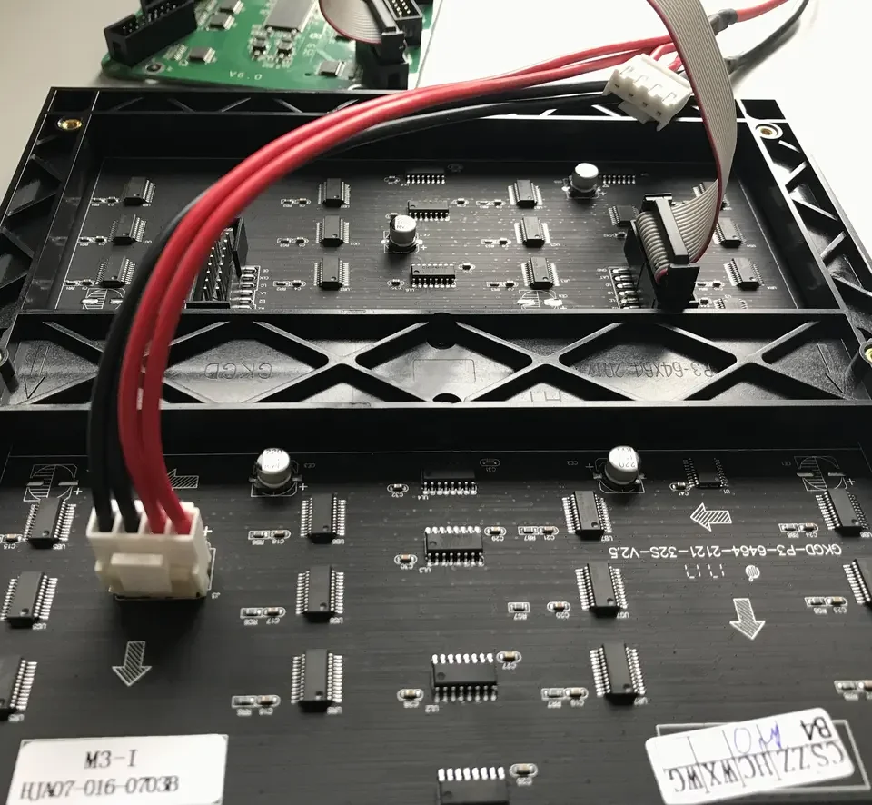 Шаньси GKGD LED P3 Крытый светодиодный Большой экран дисплей smd p3 модуль платы