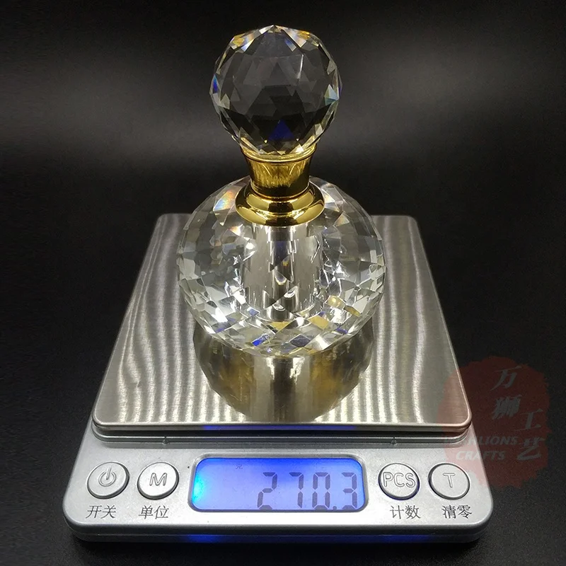 New Design K9 Crystal Bottle For Perfume Wholesale Dubai Bottle Glass Empty Perfume Bottle Crystal For Souvenir Gift PCB-03