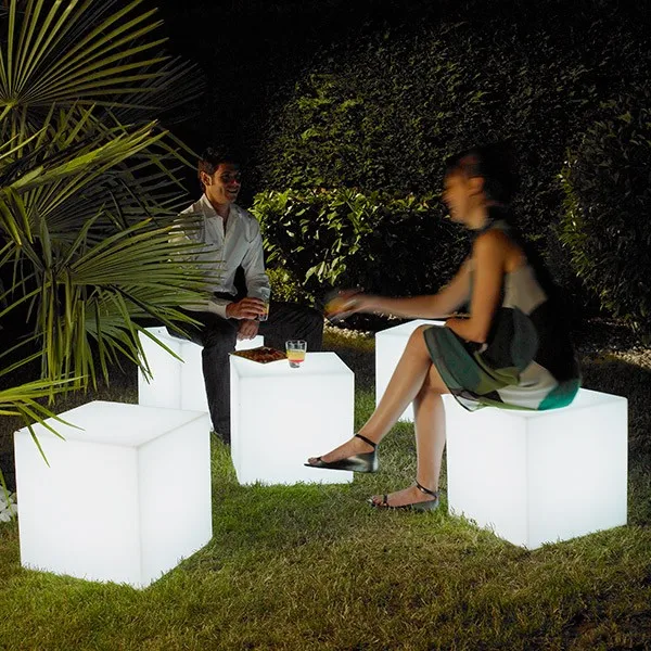 Hot Sale 40cm Square Led Cube Restaurant Suit For Tourism Commercial Facilities