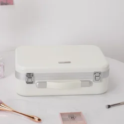 New resolution personal portable makeup station travel makeup case box with lights beauty cosmetic case for makeup