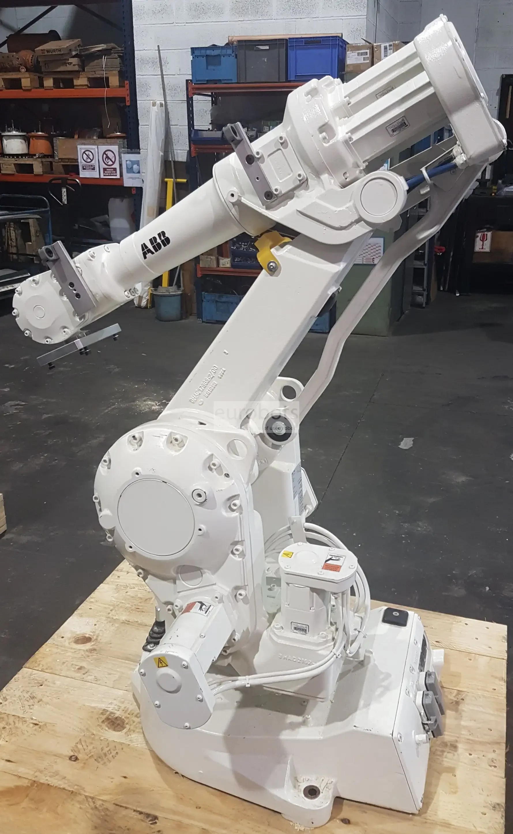 6 Axis Industrial Robot Price for IRB 2400 as Arc Welding Robot Machine with 10kg Payload and Reach 1550mm Robot Manipulator