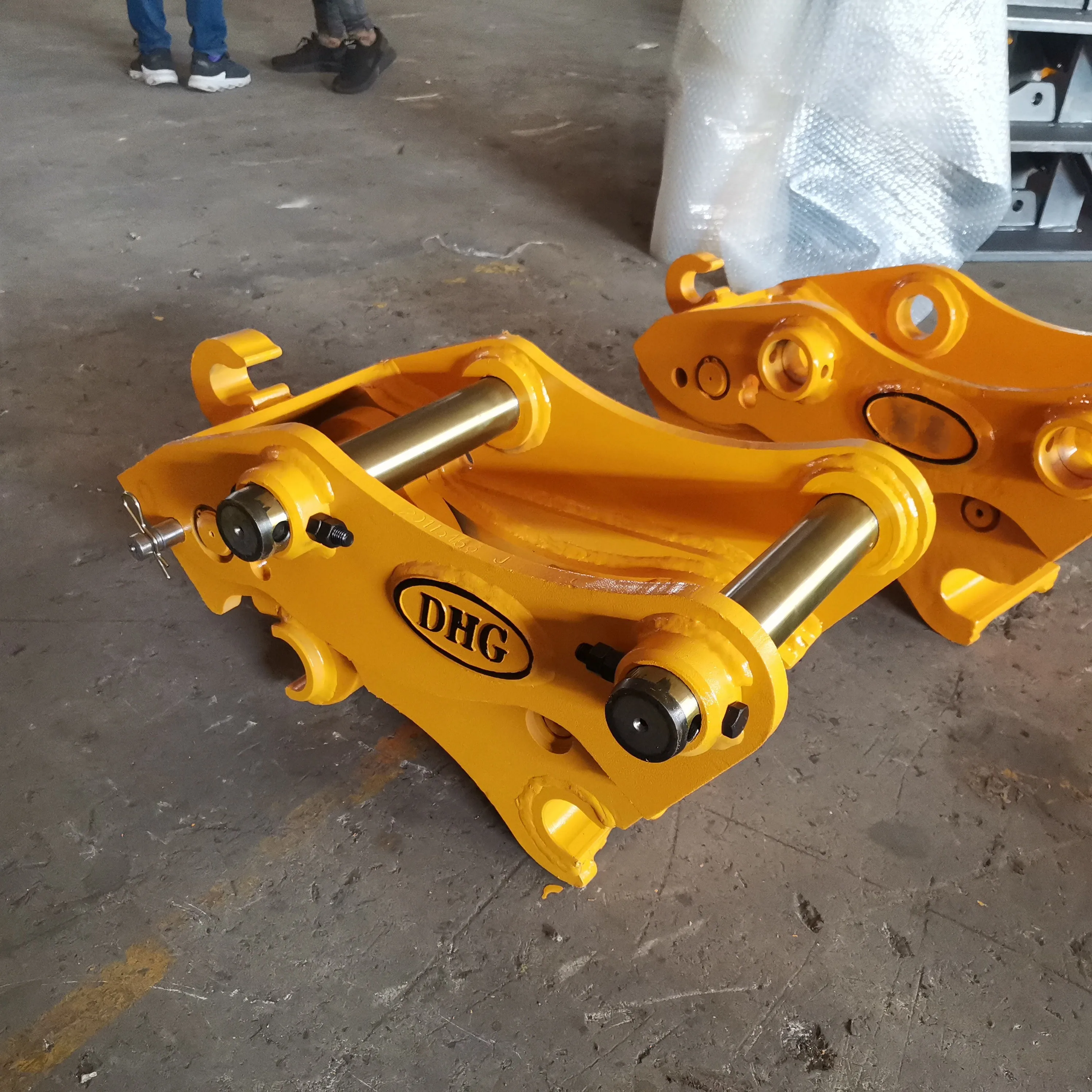 Hot Sale DHG--Mini, Mini Excavator Attachment Excavator Quick Coupler Manual Mechanical Quick Hitch
