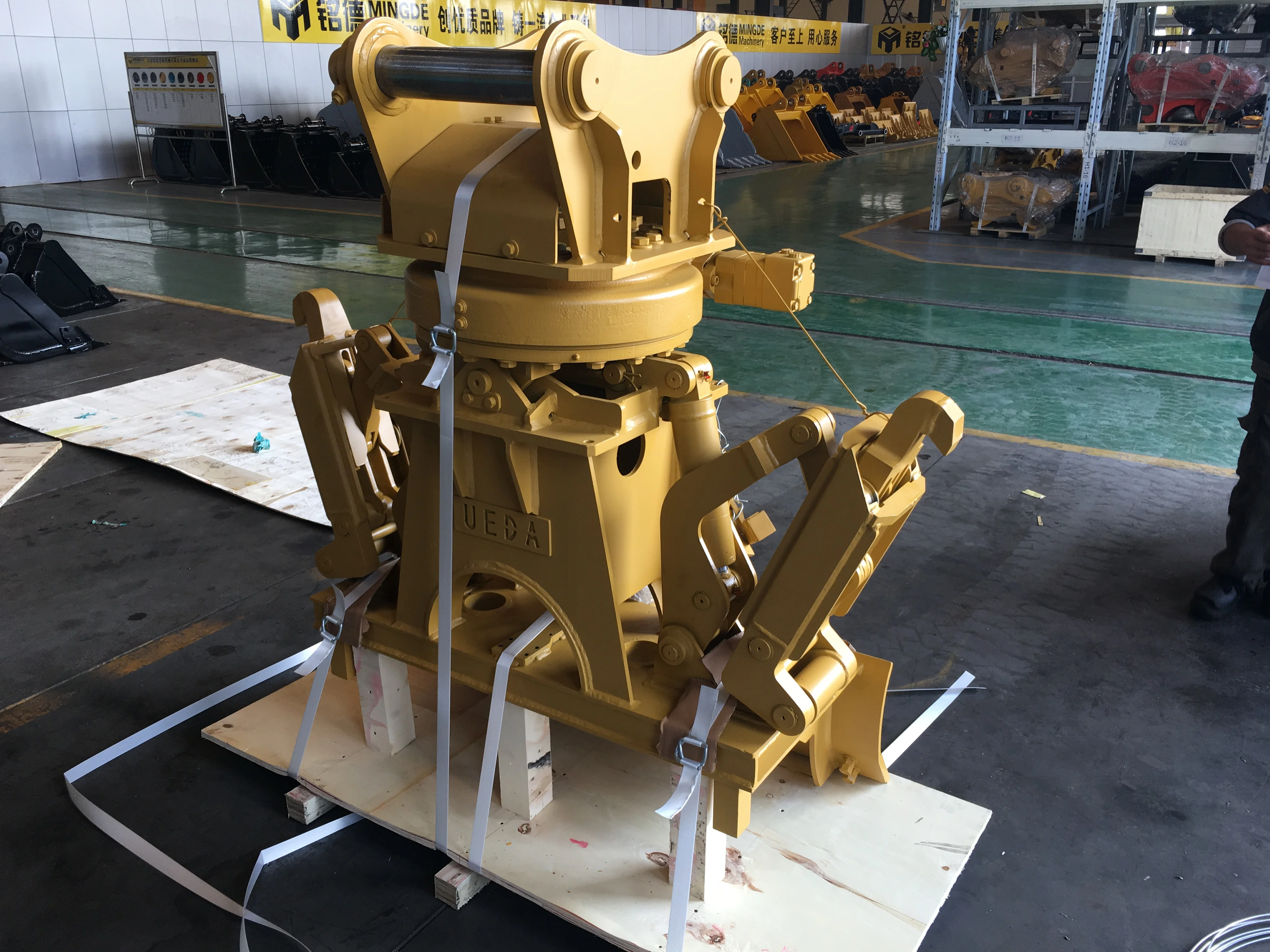 MONDE Электромагнит грузоподъёмный экскаватора