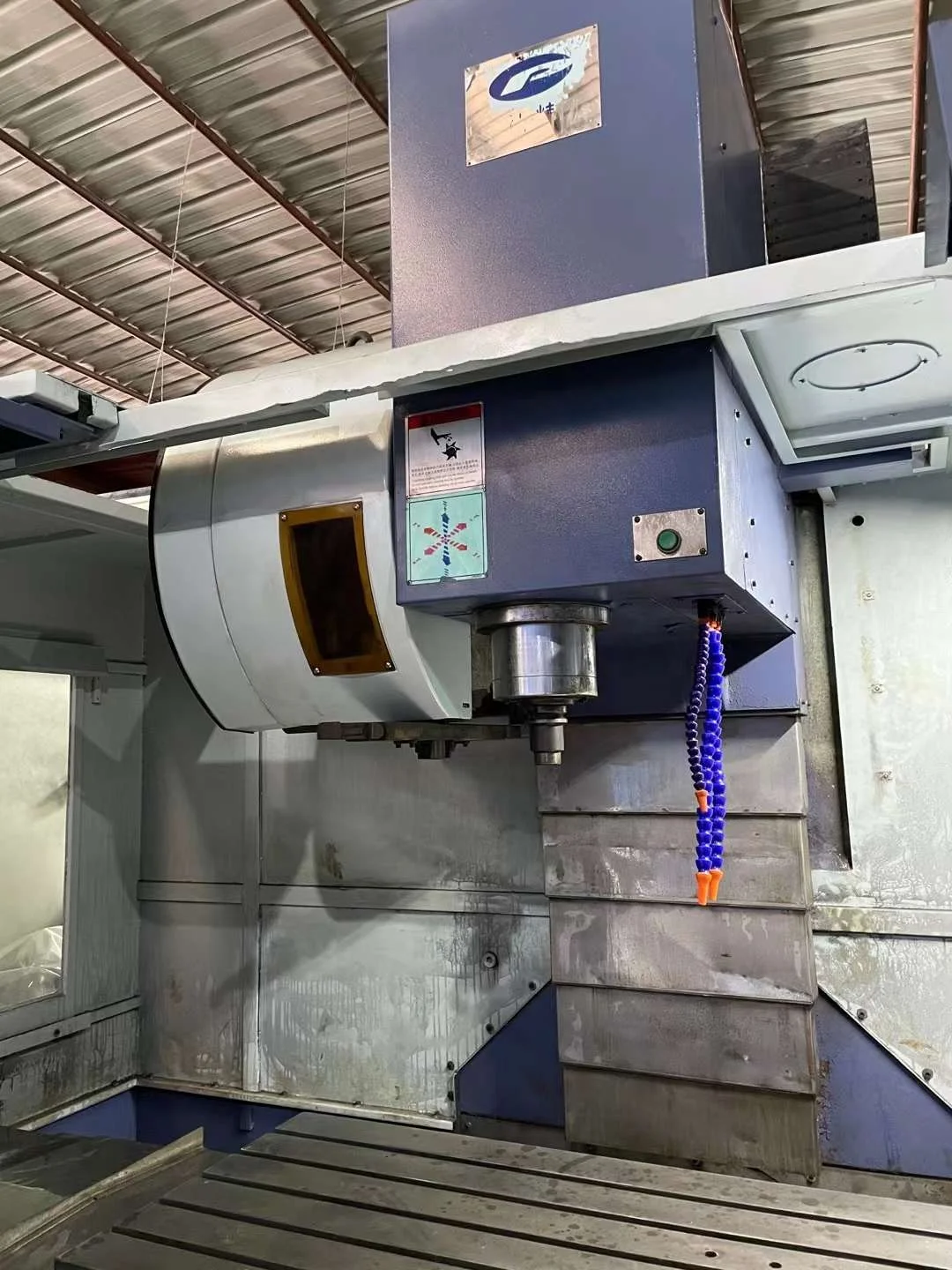 Used Taiwan brand  campro vmc 1100 FANUC 3 axis hard rail Metal Vertical CNC Milling Machine