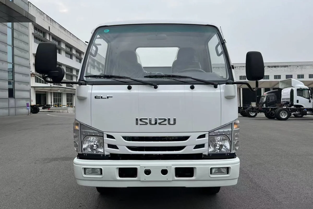 Vehicle Qingling Isuzu 100P Light Cargo Truck Car Diesel Oil Power Vehicle Trucks MINI EV Truck