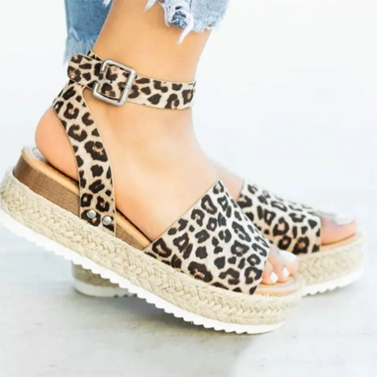 Wholesales Low MOQ new style flat lady shoes new fashion women shoes sandals for women factory price Suka