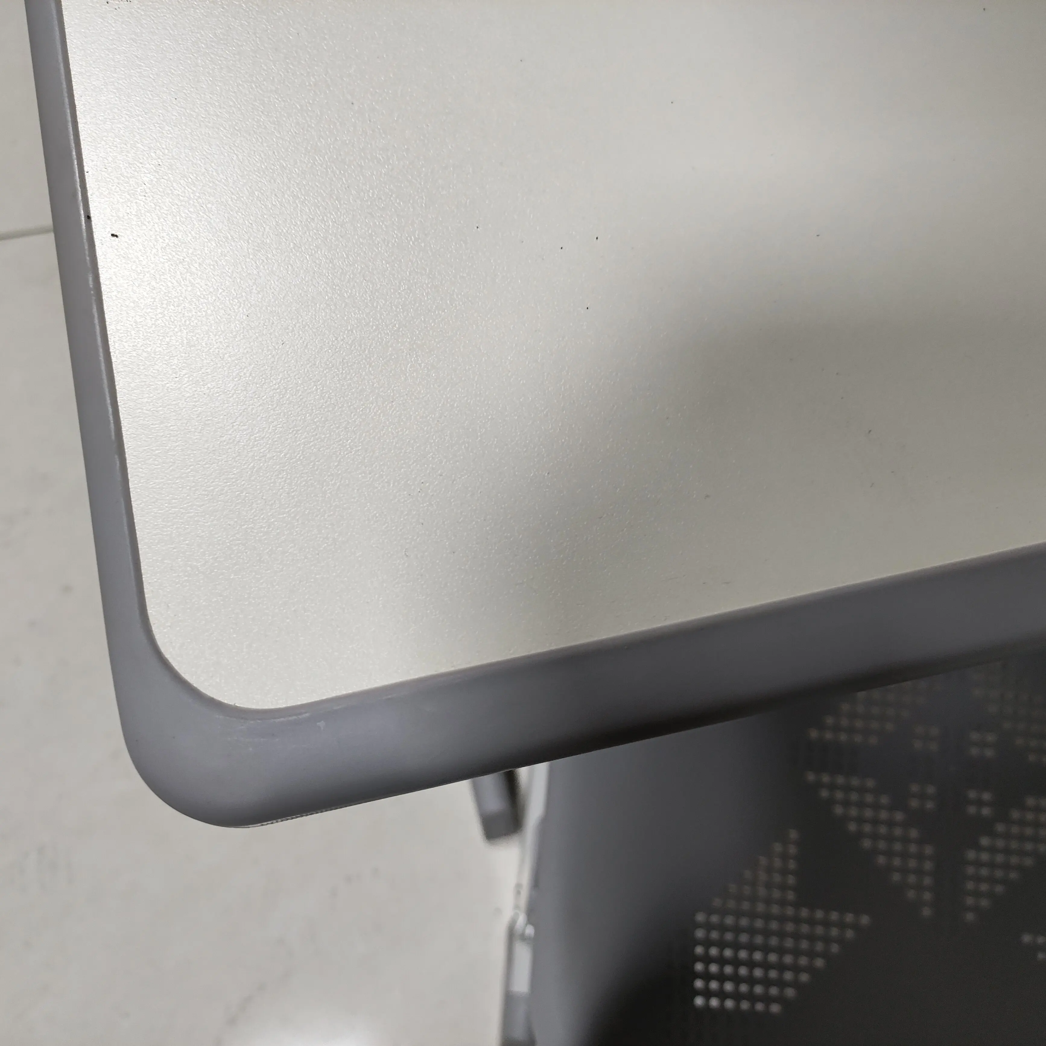 School Furniture Student Table and Chair Simple and White  Furniture for High School Students Classrooms Desks and Chairs