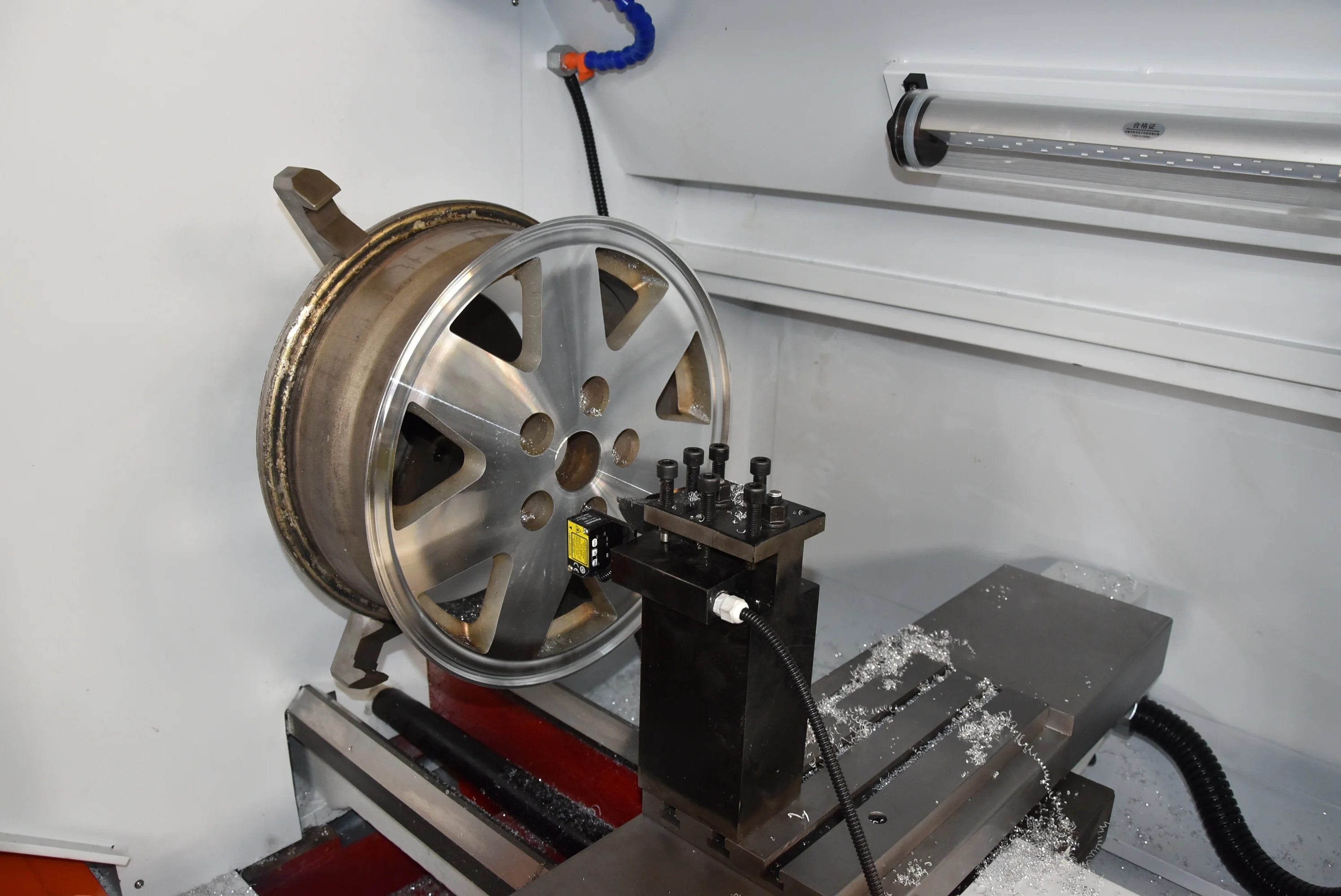 Hot Selling CNC Alloy Wheel Lathe CK6160Q Rim Surface Refurbishment