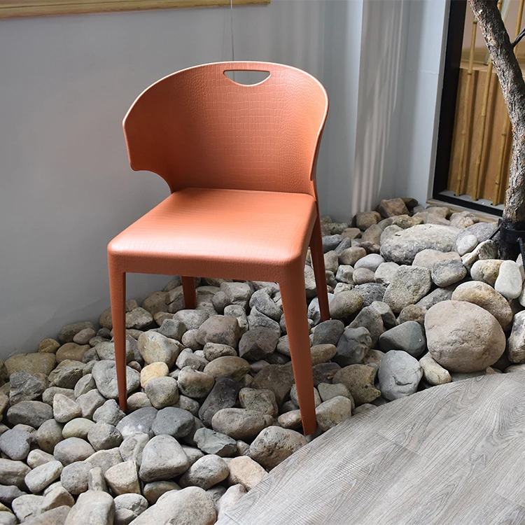 Cheap Price Colorful Wholesale Outdoor Modern Stackable PP Restaurant Cafe Plastic Chairs