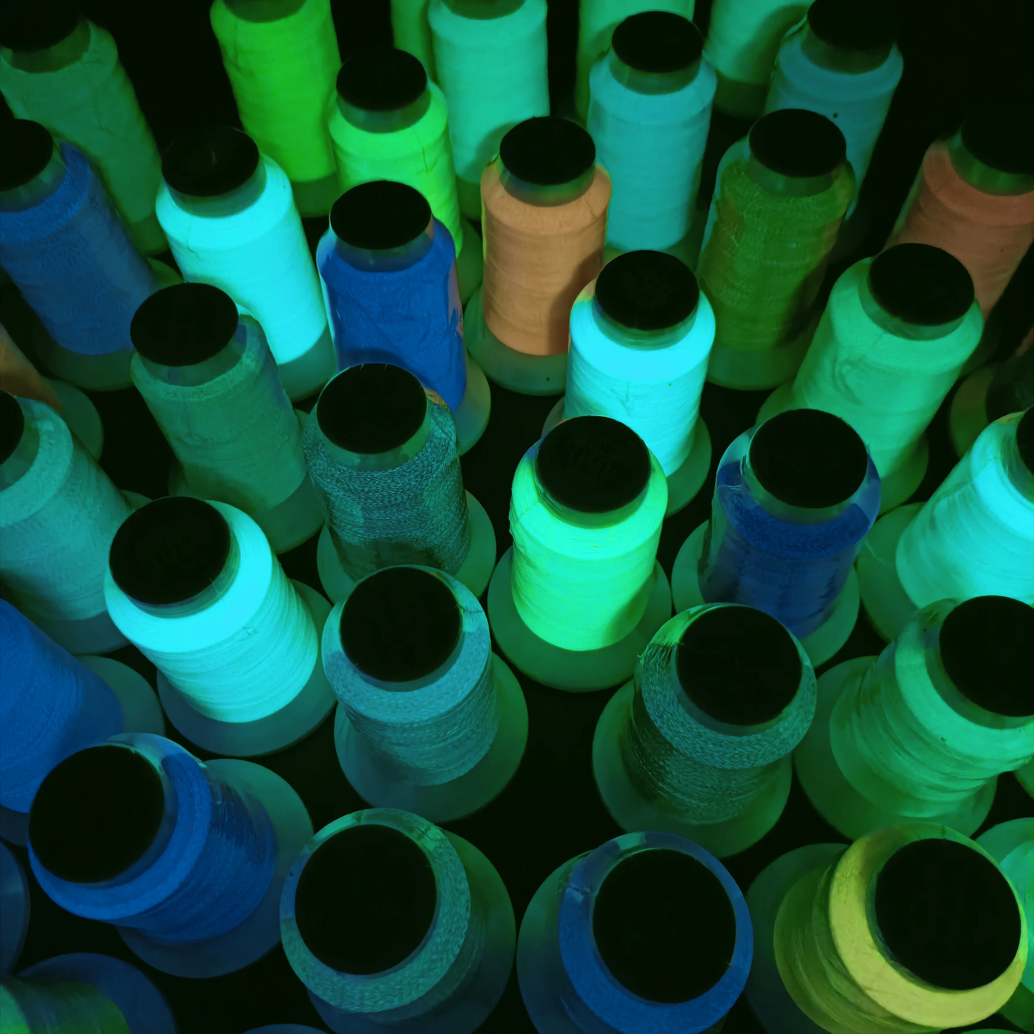 Glow In the Dark Machine Sewing Embroidery Thread 1000Y Each Spool, 6 Popular Colors Optional